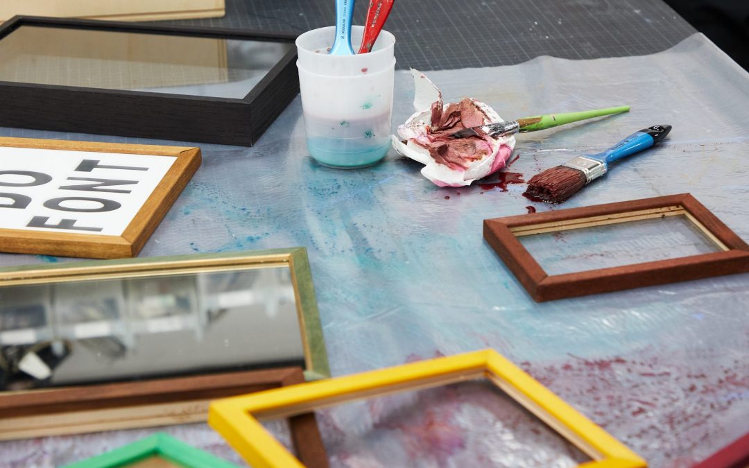 Bilderrahmen färben und veredeln: so wird Dein Rahmen zum Hingucker