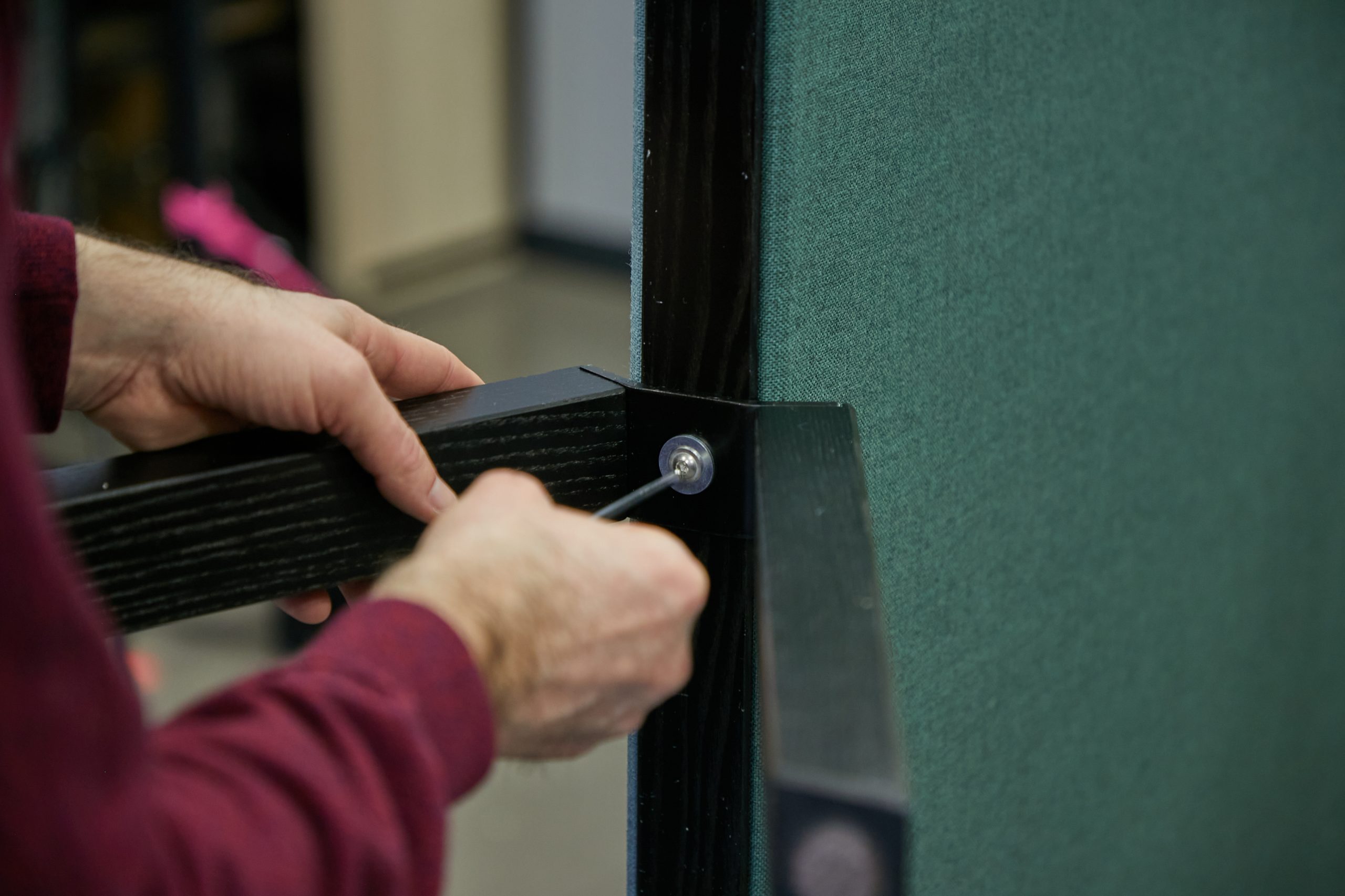 Modulor Schallabsorber FAQ: Für die Trennwand-Variante entschieden hast,der Schallabsorber werden Füße, Rollen oder Beine montiert