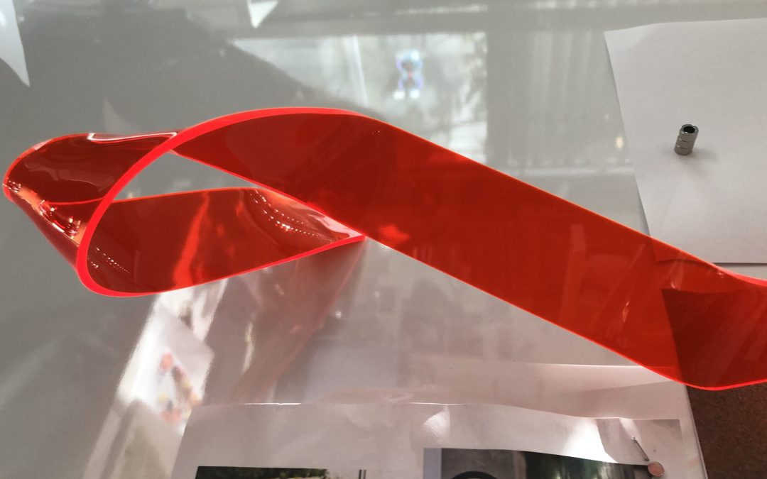 Gewusst wie: PLEXIGLAS ® biegen und formen