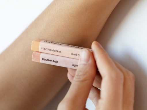 Die Farbbzeichnung Hautfarbe // Hautton hell, Hautton dunkel