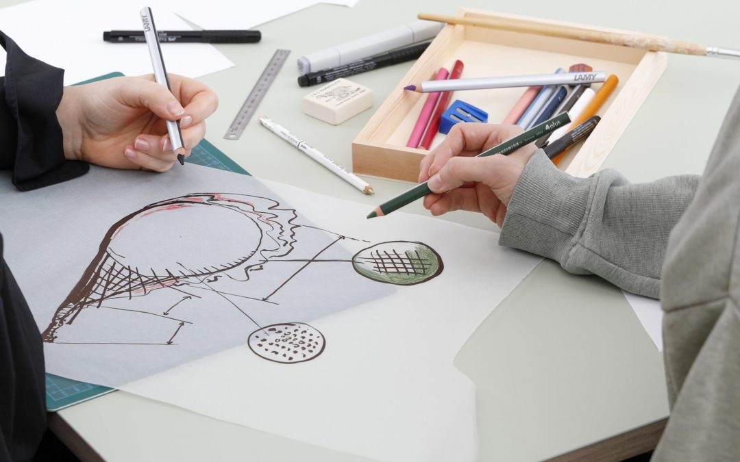 Finde die passende Tischoberfläche: Modulor Tischplatten-Tinder