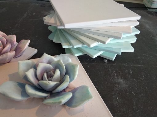 Gießharz-Sukkulente und Fliesen