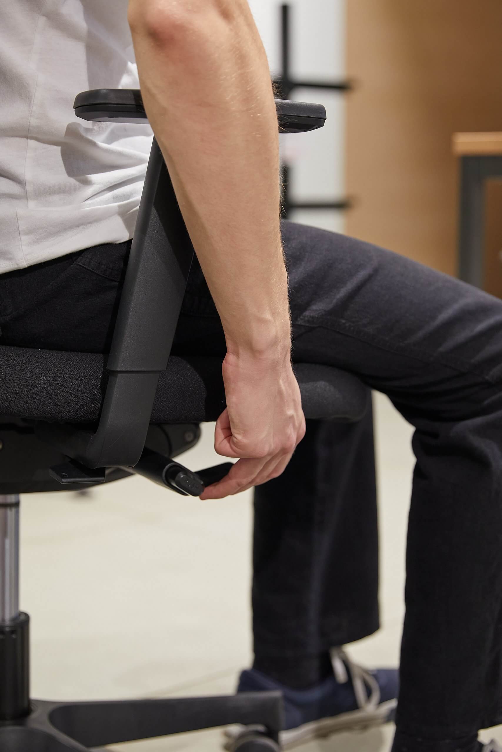 Ergonomisch sitzen: So sitzen Sie richtig - HÖFERLIN INSTITUT